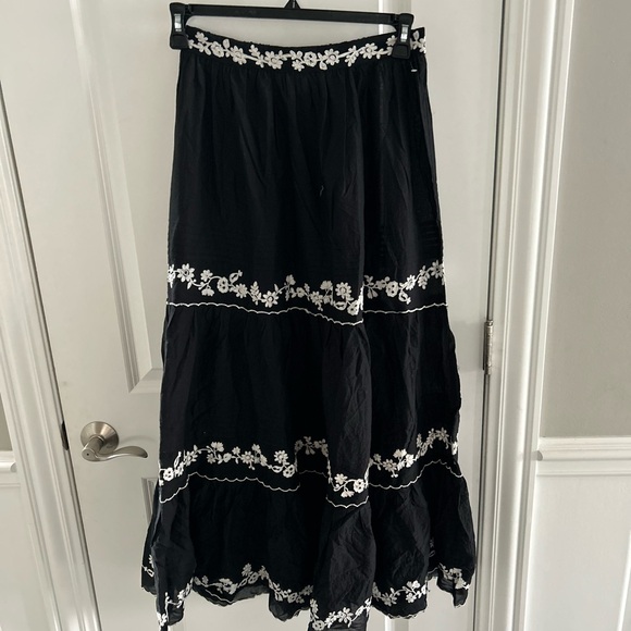 Farm Rio Embroidered Ruffle Maxi Skirt - Picture 2 of 4